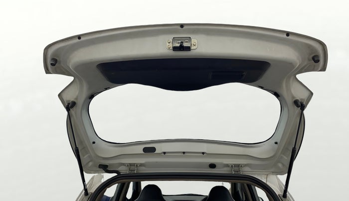 2015 Hyundai Grand i10 SPORTZ 1.2 KAPPA VTVT, Petrol, Manual, 69,663 km, Boot Door Open