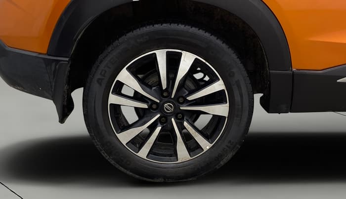 2019 Nissan Kicks XL DIESEL, Diesel, Manual, 45,956 km, Right Rear Wheel