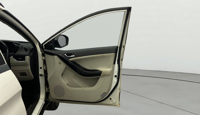 2022 Tata NEXON XZ PLUS DIESEL, Diesel, Manual, 96,471 km, RHS Front Door