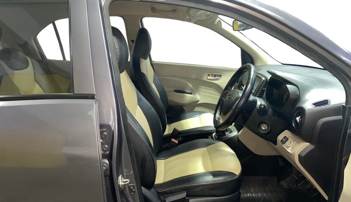 2018 Hyundai NEW SANTRO SPORTZ MT, CNG, Manual, 1,12,297 km, Right Side Front Door Cabin
