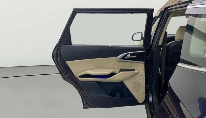 2022 KIA CARENS LUXURY PLUS 1.5 DIESEL AT 7 STR, Diesel, Automatic, 83,166 km, LHS Rear Door