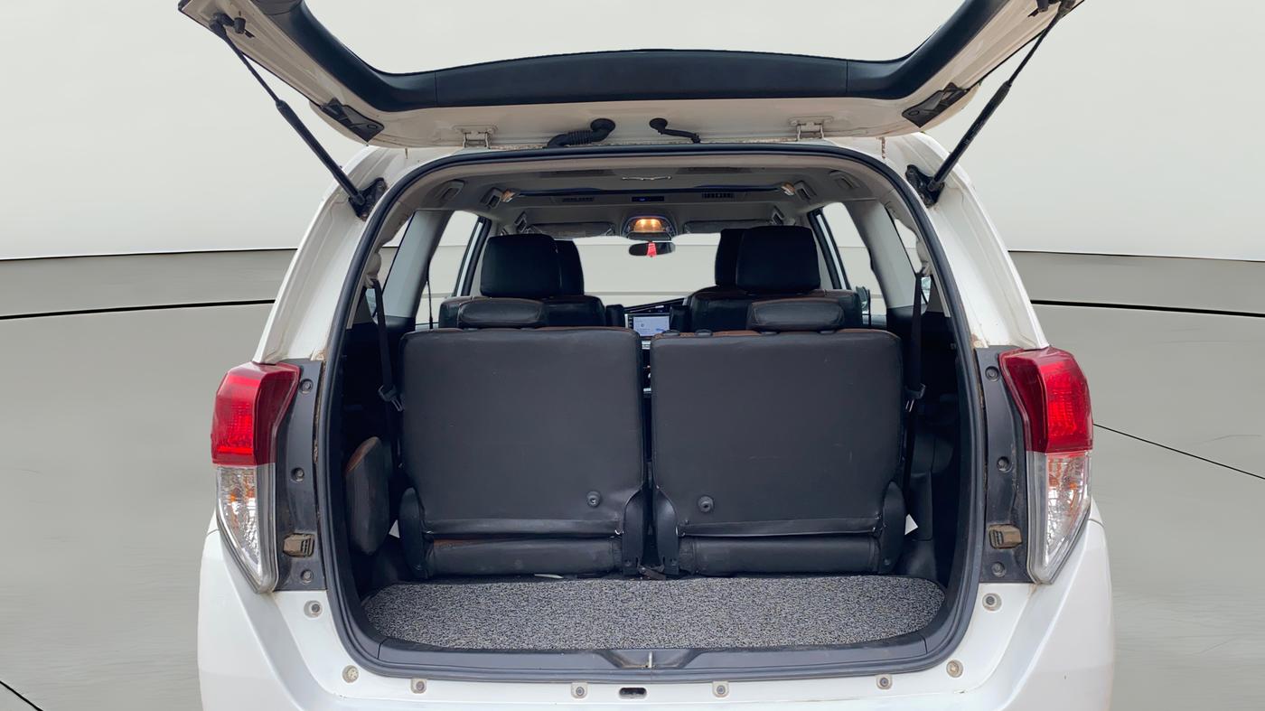 2022 Toyota Innova Crysta 2.7 VX 7 STR, Petrol, Manual, 33,799 km, Boot Open Zoomed View
