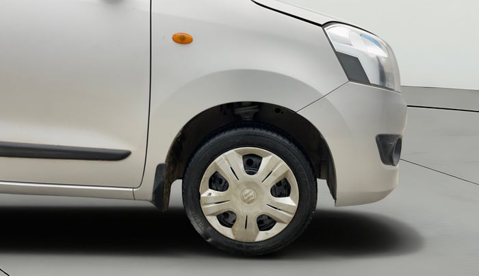 2016 Maruti Wagon R 1.0 VXI, Petrol, Manual, 42,705 km, Right Front Wheel