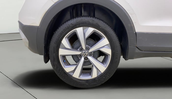 2021 Volkswagen TAIGUN TOPLINE 1.0 TSI MT, Petrol, Manual, 69,800 km, Right Rear Wheel