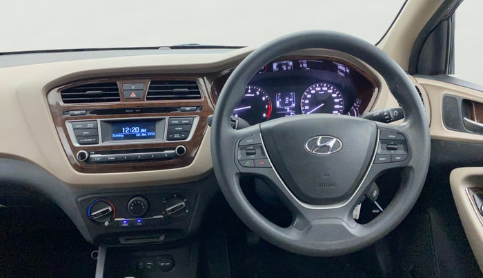 2016 Hyundai Elite i20 MAGNA 1.2, Petrol, Manual, 27,155 km, Steering Wheel Close Up