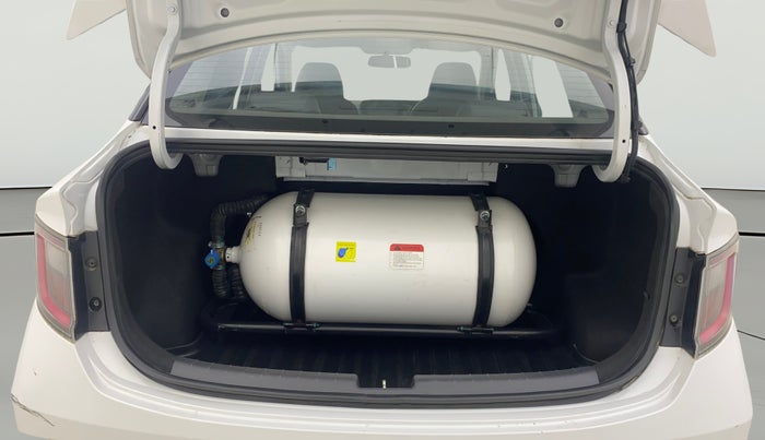 2023 Hyundai AURA SX 1.2 CNG, CNG, Manual, 31,834 km, Boot Open Zoomed View