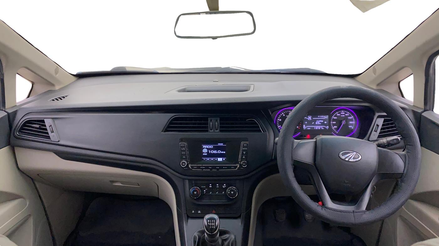 2019 Mahindra MARAZZO M4 8 STR, Diesel, Manual, 1,10,656 km, Dashboard