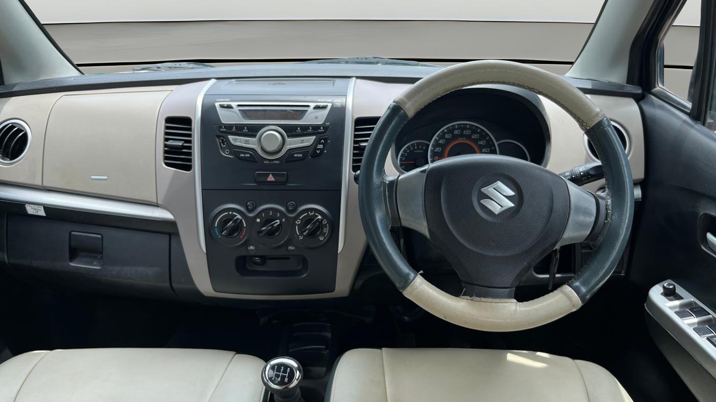 2013 Maruti Wagon R 1.0 VXI, Petrol, Manual, 60,308 km, Steering Wheel Close Up