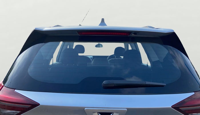 2021 Mahindra XUV700 AX 3 P AT 5 STR, Petrol, Automatic, 50,006 km, Rear Windshield
