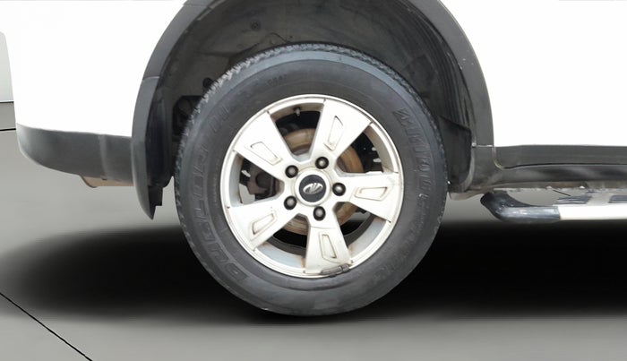 2013 Mahindra XUV500 W8, Diesel, Manual, 96,731 km, Right Rear Wheel