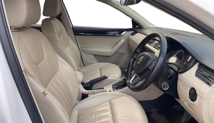 2018 Skoda Octavia L&K 1.8 TSI AT, Petrol, Automatic, 52,736 km, Right Side Front Door Cabin