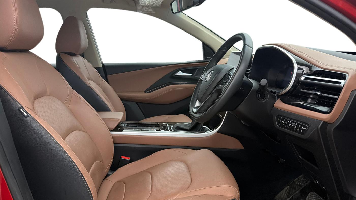 2023 MG HECTOR PLUS SAVVY PRO 1.5 TURBO CVT 6 STR, Petrol, Automatic, 15,647 km, Right Side Front Door Cabin