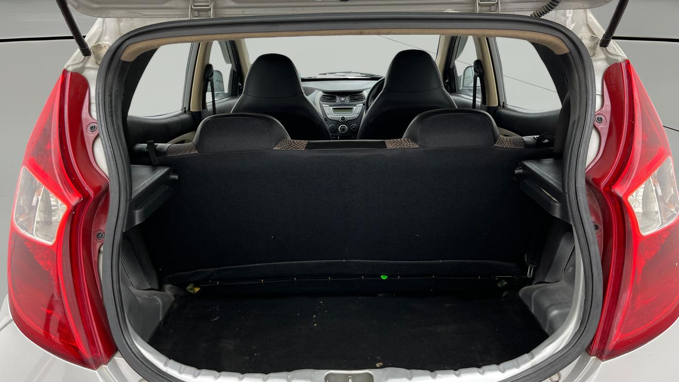 2015 Hyundai Eon MAGNA +, Petrol, Manual, 73,475 km, Boot Open Zoomed View