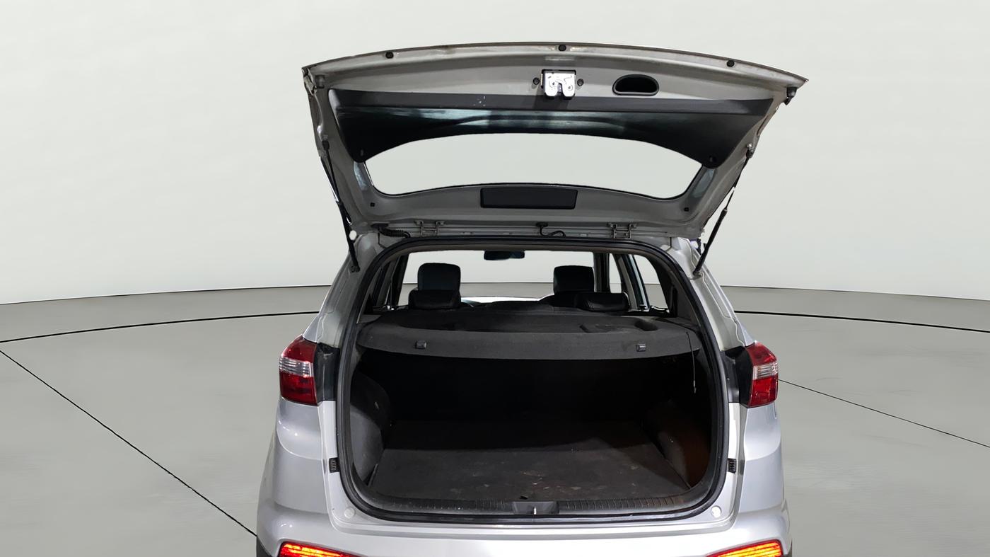 2015 Hyundai Creta SX PLUS 1.6 PETROL, Petrol, Manual, 62,678 km, Boot Open Zoomed View