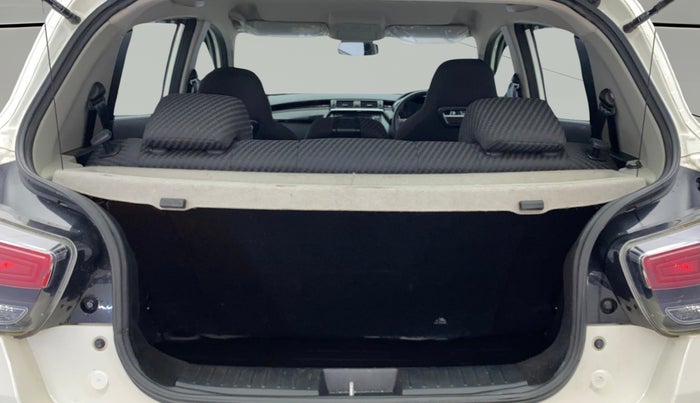 2017 Mahindra Kuv100 K8 6 STR, Petrol, Manual, 12,171 km, Boot Open Zoomed View