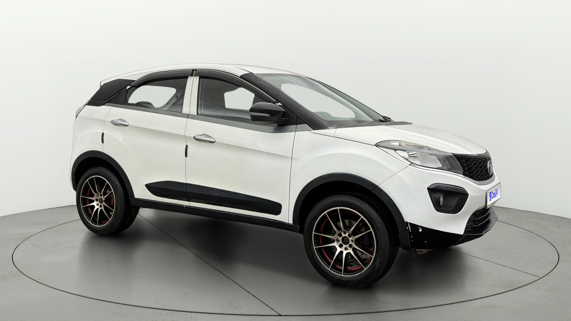 2018 Tata Nexon XM PETROL 2018 Tata Nexon XM PETROL