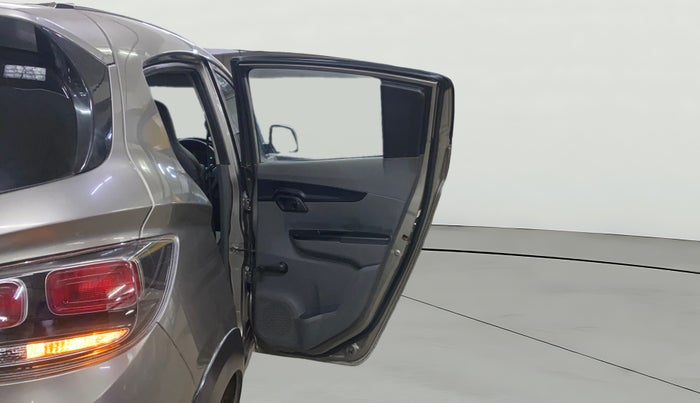 2018 Mahindra KUV 100 NXT K2 P 6 STR, Petrol, Manual, 26,324 km, RHS Rear Door