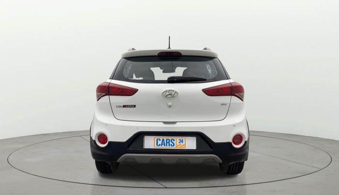 2015 Hyundai i20 Active 1.2 SX, Petrol, Manual, 1,00,190 km, Back/Rear