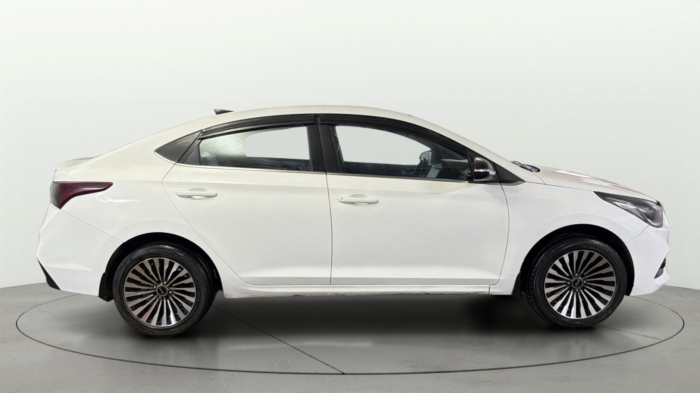 2019 Hyundai Verna 1.4 EX PETROL, Petrol, Manual, 60,690 km, Right Side View