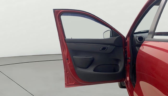 2022 Renault Kwid RXT 1.0 AMT, Petrol, Automatic, 18,156 km, LHS Front Door