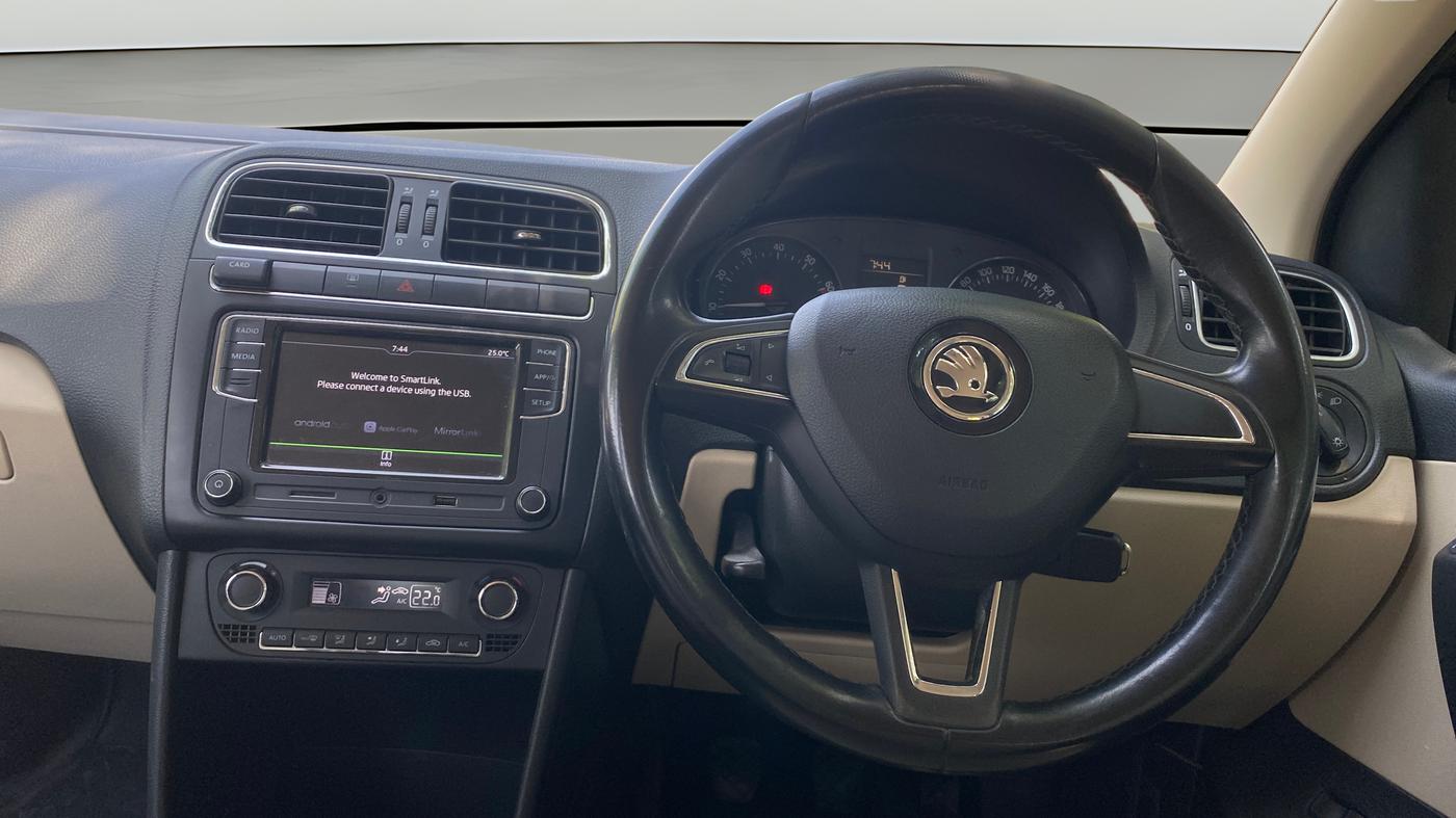 2020 Skoda Rapid 1.0 AMBITION TSI MT, Petrol, Manual, 1,27,734 km, Steering Wheel Close Up