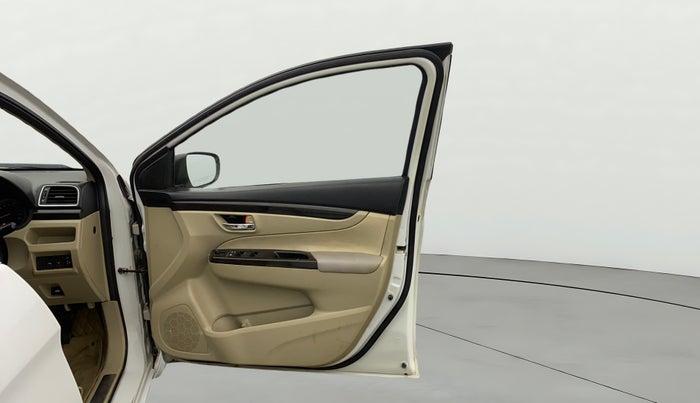 2017 Maruti Ciaz DELTA 1.4 AT PETROL, Petrol, Automatic, 89,622 km, RHS Front Door