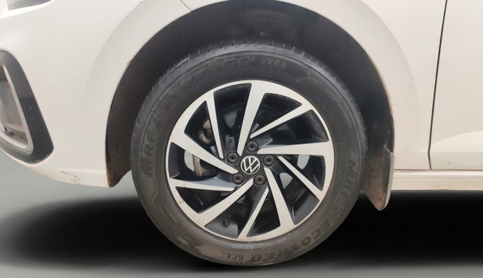 2022 Volkswagen VIRTUS TOPLINE TSI 1.0 AT, Petrol, Automatic, 11,979 km, Left Front Wheel