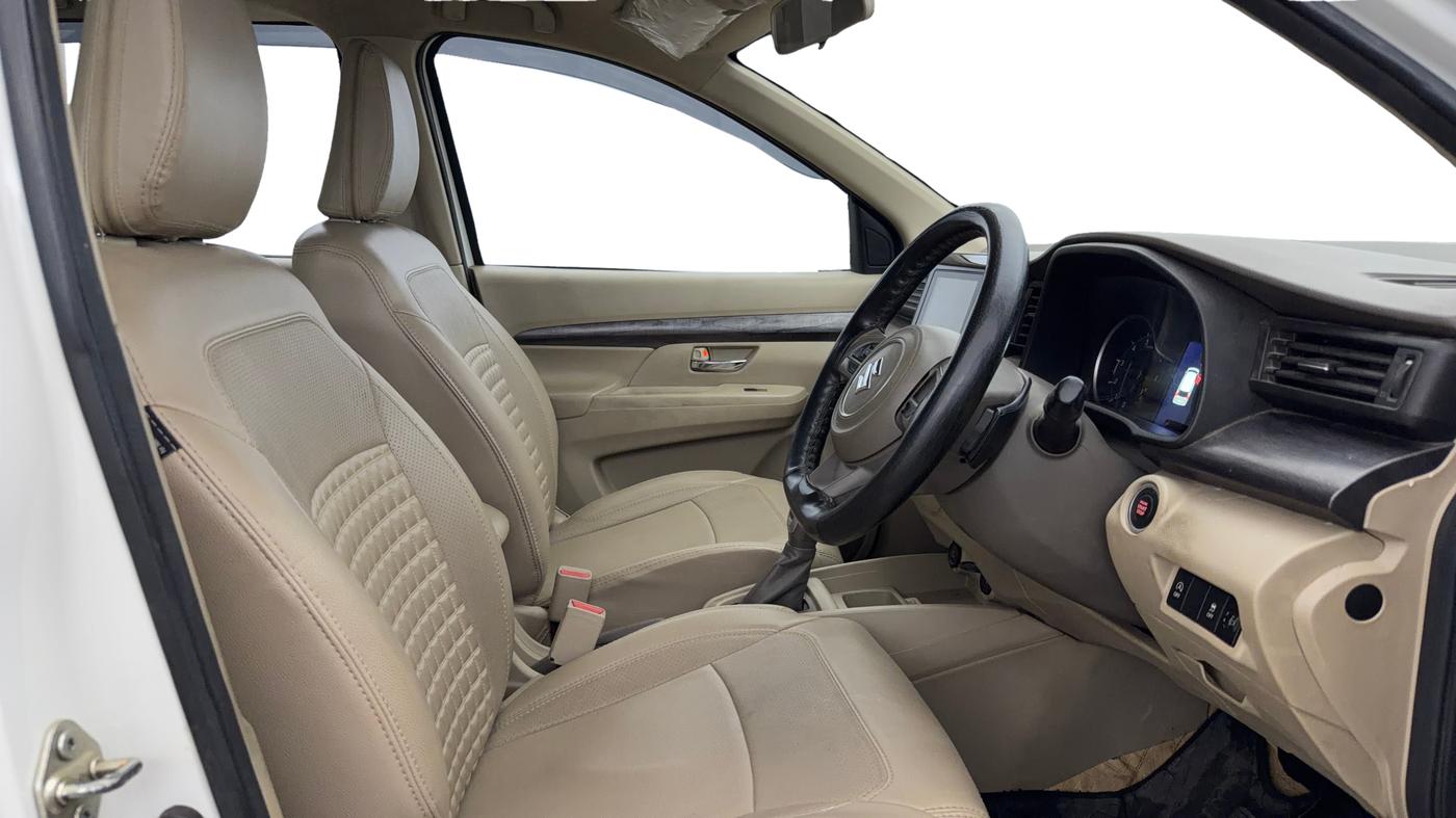 2022 Maruti Ertiga ZXI AT SHVS, Petrol, Automatic, 97,824 km, Right Side Front Door Cabin