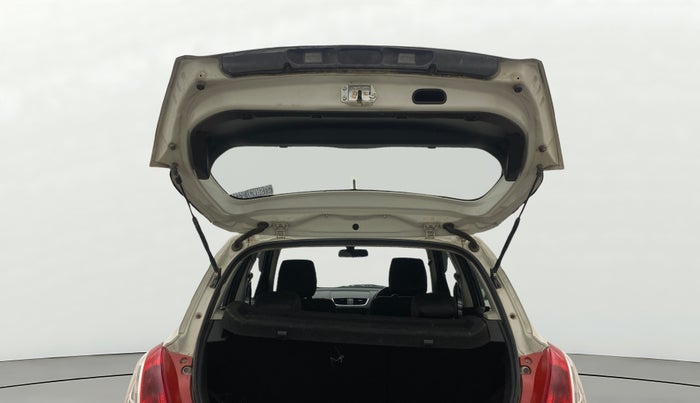 2016 Maruti Swift VXI, Petrol, Manual, 62,041 km, Boot Door Open