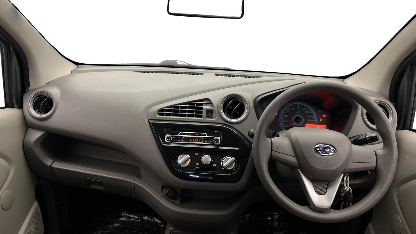 2016 Datsun Redi Go T (O), Petrol, Manual, 19,536 km, Dashboard