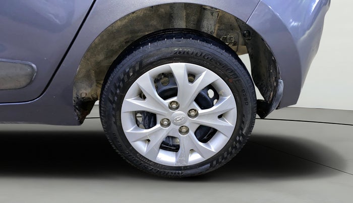 2016 Hyundai Grand i10 SPORTZ 1.2 KAPPA VTVT, Petrol, Manual, 24,298 km, Left Rear Wheel