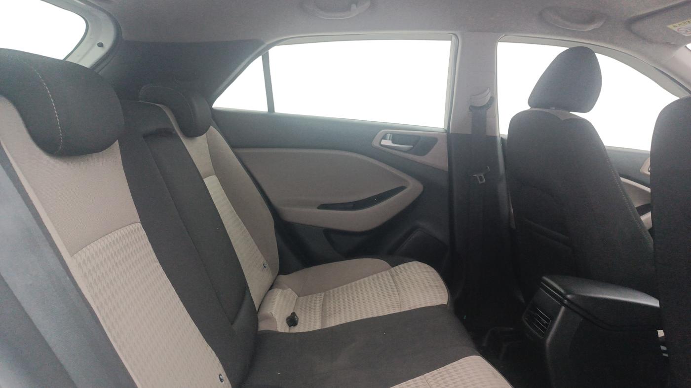 2020 Hyundai Elite i20 ASTA 1.2 (O), Petrol, Manual, 49,187 km, Right Side Rear Door Cabin