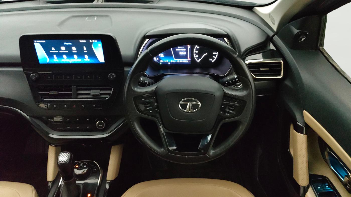 2021 Tata Safari XZA PLUS, Diesel, Automatic, 1,16,746 km, Steering Wheel Close Up