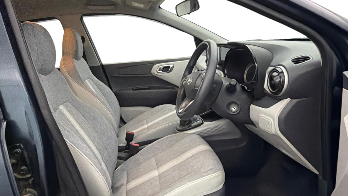 2021 Hyundai GRAND I10 NIOS SPORTZ AMT 1.2 KAPPA VTVT, Petrol, Automatic, 33,550 km, Right Side Front Door Cabin