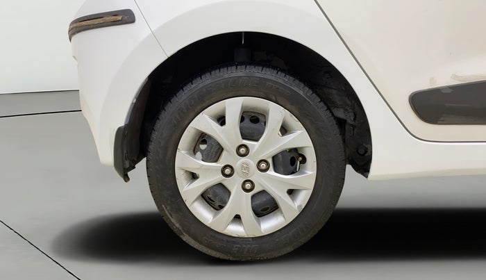 2015 Hyundai Grand i10 SPORTZ 1.2 KAPPA VTVT, Petrol, Manual, 37,251 km, Right Rear Wheel