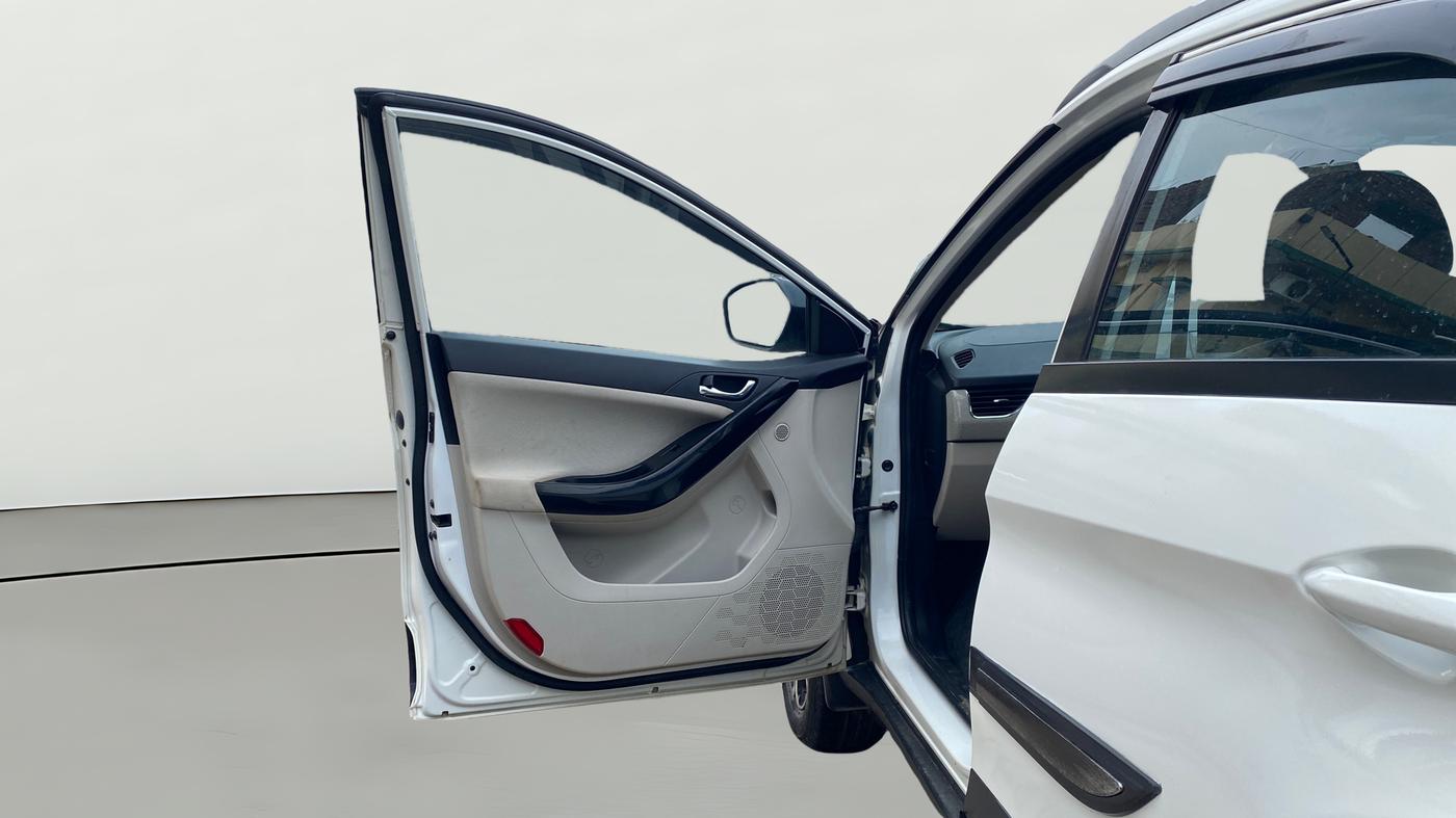2022 Tata NEXON XZ PLUS (HS) PETROL, Petrol, Manual, 36,019 km, LHS Front Door