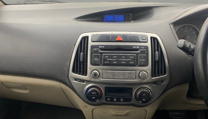 2012 Hyundai i20 SPORTZ 1.4 AT, Petrol, Automatic, 1,03,918 km, Air Conditioner