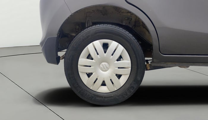 2021 Maruti Alto LXI O, Petrol, Manual, 33,971 km, Right Rear Wheel