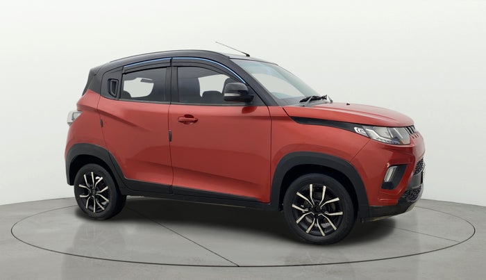2018 Mahindra KUV 100 NXT K8 P 6 STR, Petrol, Manual, 33,453 km, Right Front Diagonal