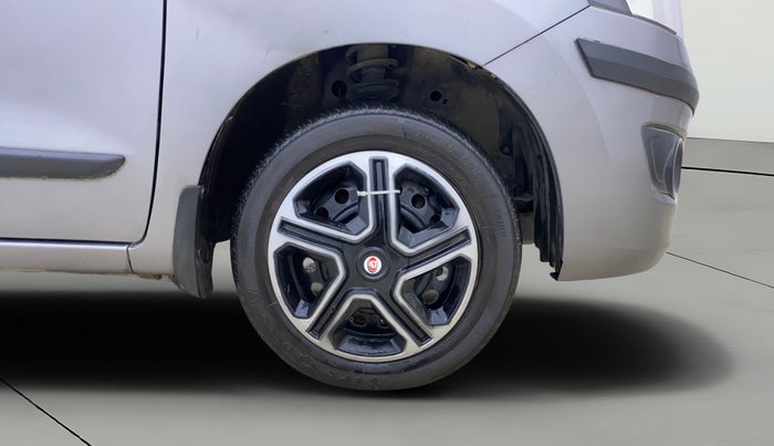 2016 Maruti Wagon R 1.0 VXI AMT, Petrol, Automatic, 56,129 km, Right Front Wheel