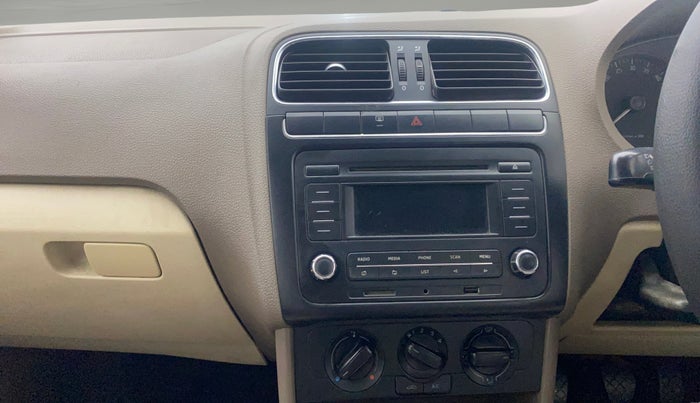 2014 Skoda Rapid AMBITION 1.6 TDI CR MT PLUS, Diesel, Manual, 1,15,272 km, Air Conditioner