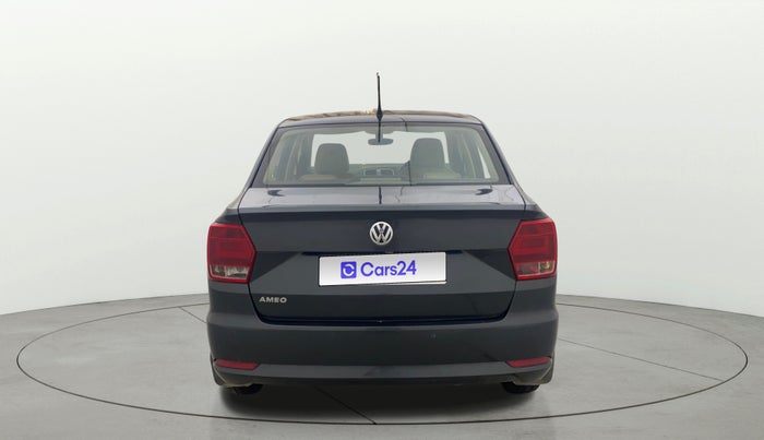 2016 Volkswagen Ameo HIGHLINE1.2L, Petrol, Manual, 75,233 km, Back/Rear