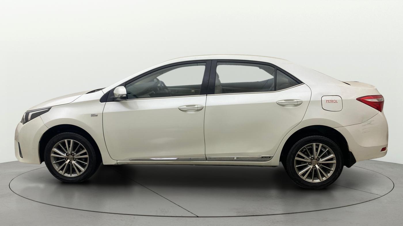 2015 Toyota Corolla Altis G PETROL, Petrol, Manual, 75,370 km, Left Side
