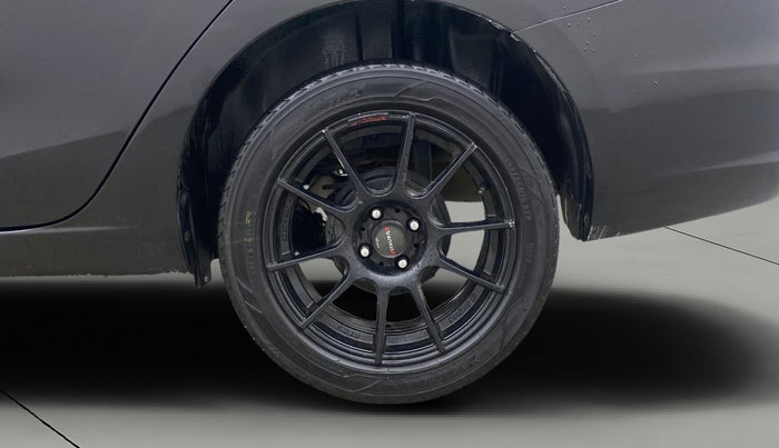 2014 Maruti Ciaz ZDI+, Diesel, Manual, 96,782 km, Left Rear Wheel