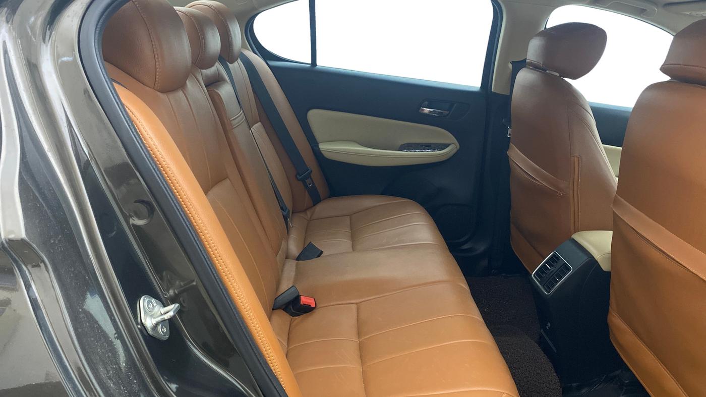 2023 Honda City 1.5L I-VTEC ZX CVT, Petrol, Automatic, 67,424 km, Right Side Rear Door Cabin