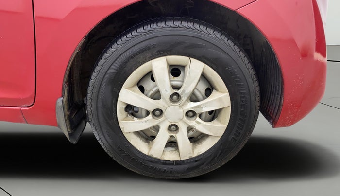 2016 Hyundai Eon ERA +, Petrol, Manual, 47,244 km, Right Front Wheel