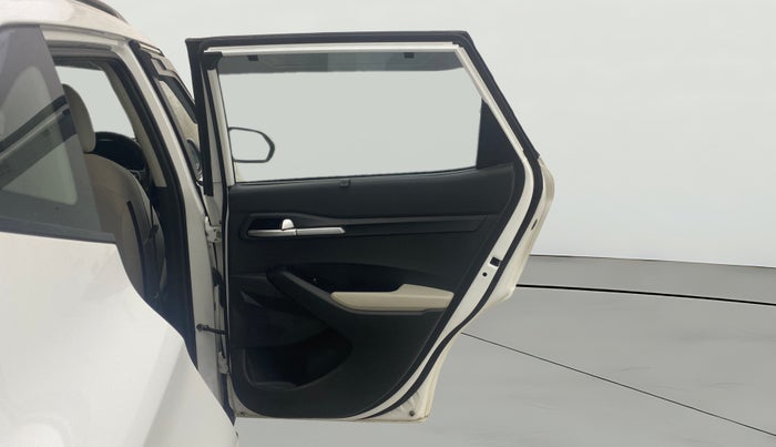 2022 KIA SELTOS HTK PLUS 1.5 IMT, Petrol, Manual, 33,734 km, RHS Rear Door