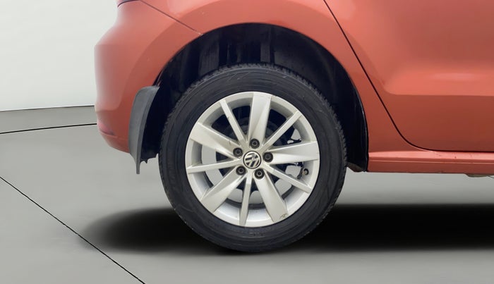 2015 Volkswagen Polo HIGHLINE1.5L, Diesel, Manual, 82,713 km, Right Rear Wheel