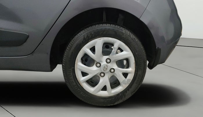 2017 Hyundai Grand i10 SPORTZ (O) 1.2 KAPPA VTVT, Petrol, Manual, 95,064 km, Left Rear Wheel