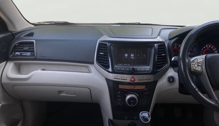 2021 Mahindra XUV300 W8 (O) 1.2 PETROL, Petrol, Manual, 1,25,922 km, Air Conditioner